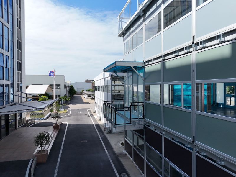 Aluminum Alloy Balcony: Perfect match with Triple Decker Structure Tent