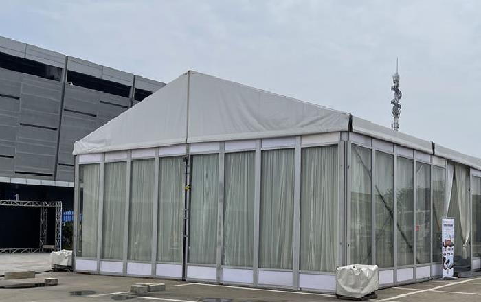 Tent transparent glass wall