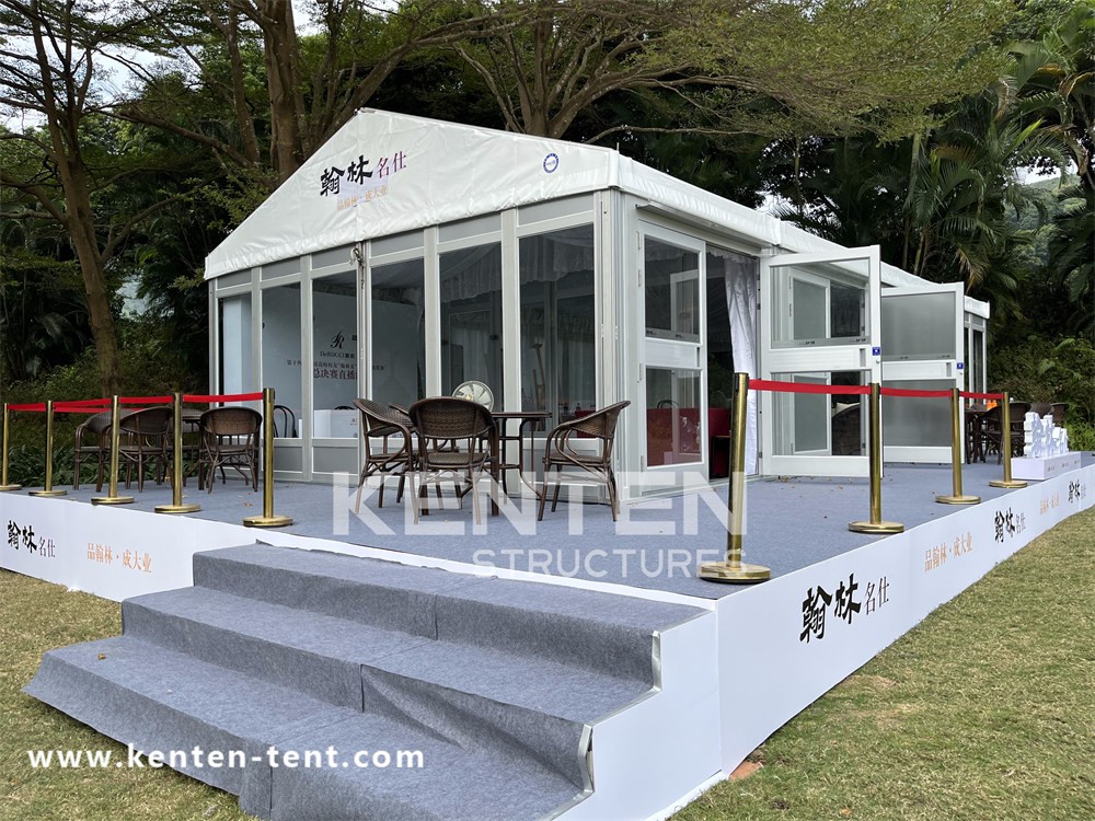 Golf course VIP viewing tent