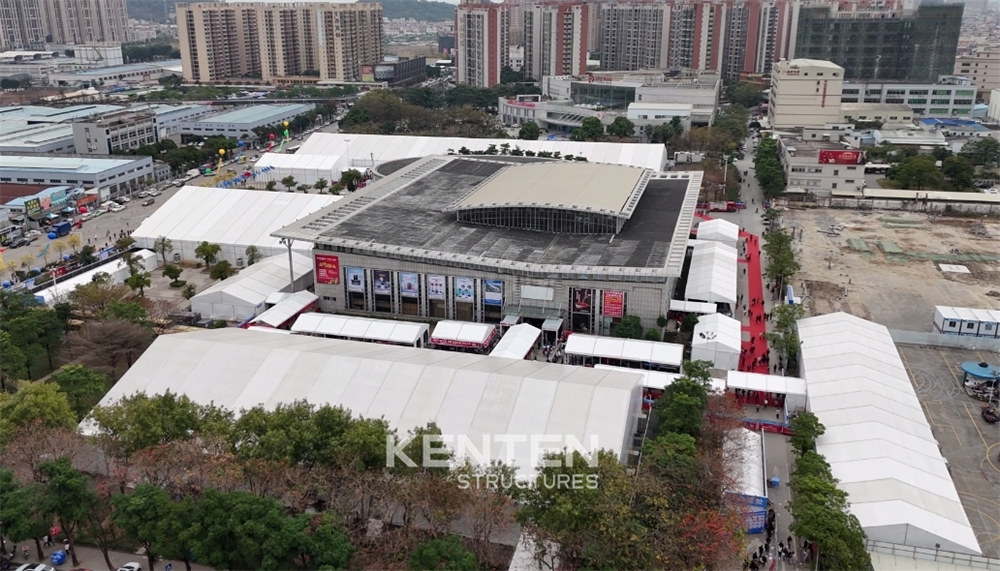 Expand your exhibition space: quickly set up with large aluminum tents