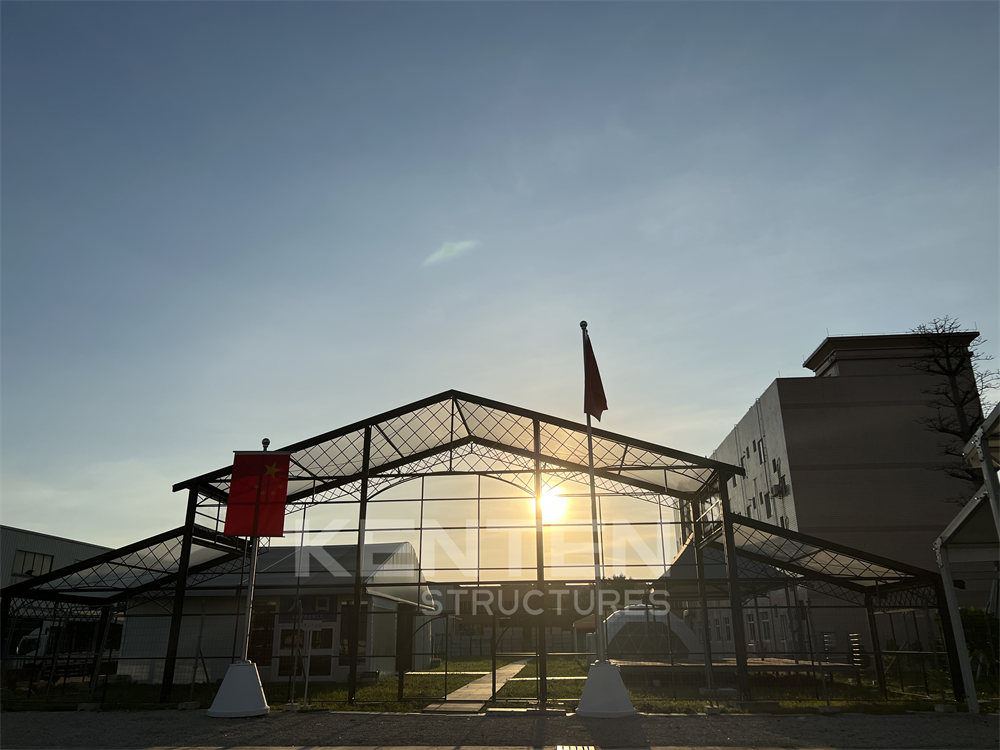 Levo Structure Tent
