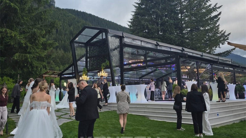 romantic atrium tent