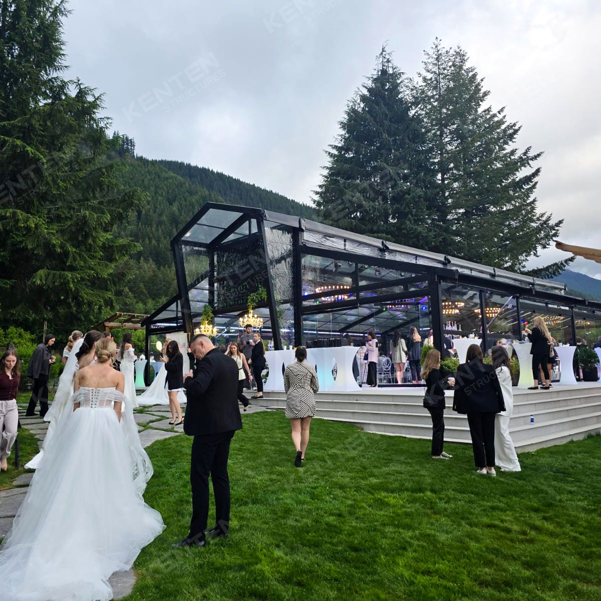Black Atrium Tent