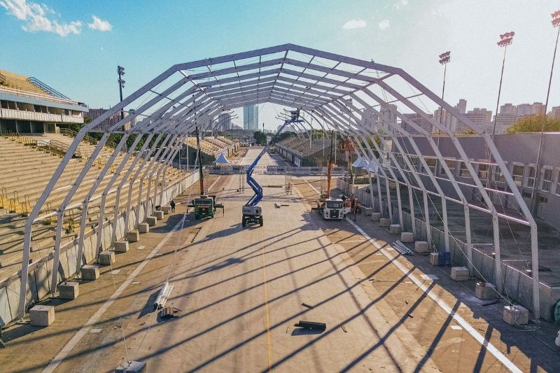 KENTEN Igloo tent structures Power Spain's Spectacular Music Festival
